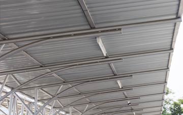 installing Leacainn metal roofing